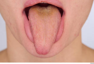 Riva tongue 0001.jpg